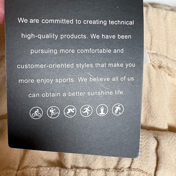 NWT Women's Tan Shorts Size L - 5” Inseam - Picture 10 of 10